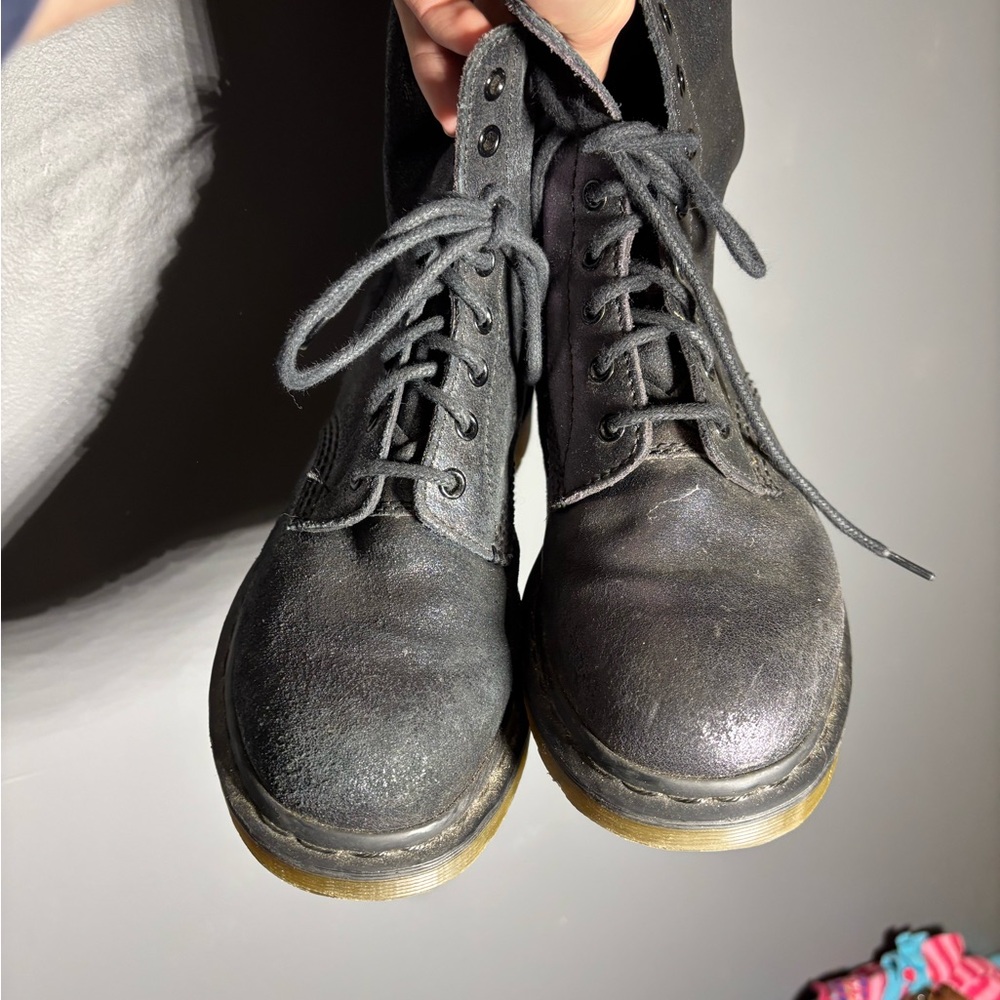 Dr. Martens Metallic Pascal 1460 Women’s Size 8 - Picture 5 of 9